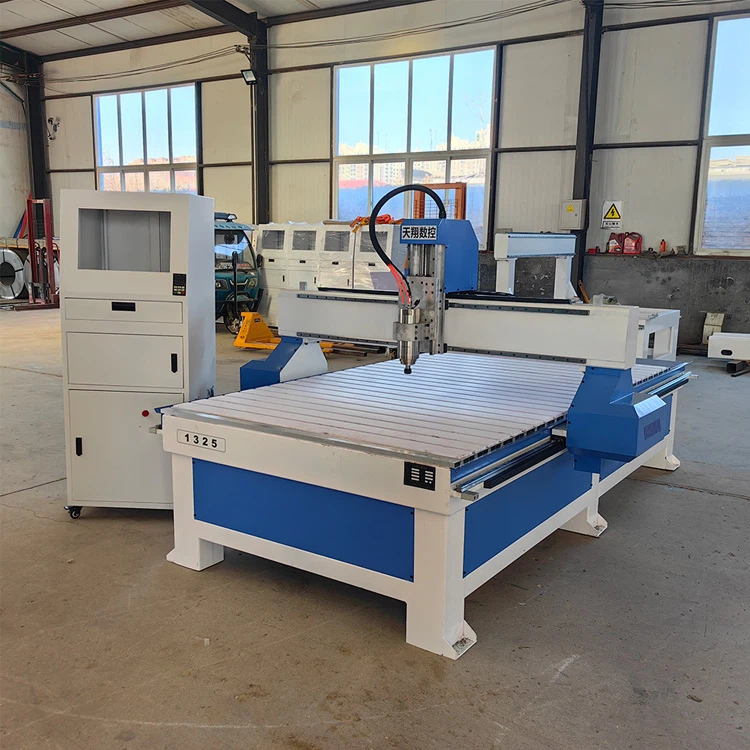 Máquina de grabado para puertas de madera 1325